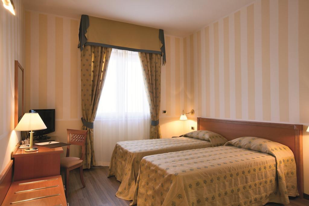 Park Hotel Elizabeth Mariotto Habitación foto